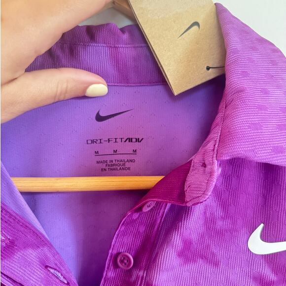 Nike Women's Victory Dri-FIT Print Short Sleeve Golf Polo-medium-purple-ombre - Picture 5 of 5